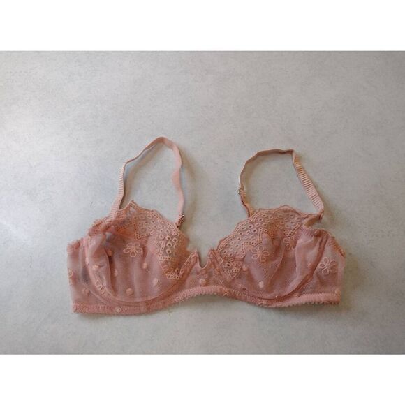 Out from Under Anthropologie size 32B Pink Lace Bra - Picture 1 of 3